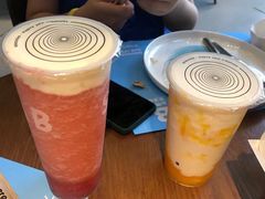 -织荆鸟咖啡(首开福茂店)