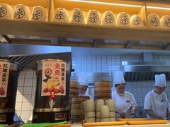 -馋三尺蟹粉小笼(人民广场店)