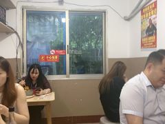 -铁锅哥米线