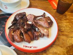 -老鼎万春卤菜(五代传承创始老店)