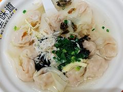 小馄饨-弄堂咪道-饭香·面香·馄饨香(兴梅店)