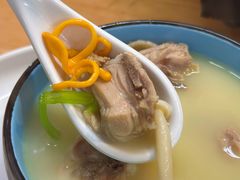 鲍鱼鸡锅-金龙·打边炉(南京西路店)