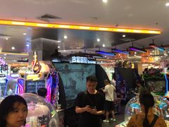 -反斗乐园π·电玩·高空拓展·蹦床(龙华天虹店)