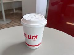 热拿铁-UNI UNI(环亚凯瑟琳店)