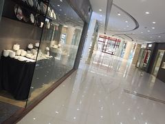 -万润国际酒店用品市场(曹安国际商城店)