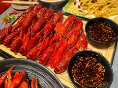 -肥肥虾庄·金牌油焖大虾(东湖欢乐谷店)