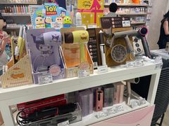 -LOG-ON(海港城店)