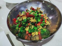 干锅馋嘴牛蛙-渔太泰漓江小馆·广西融合菜(西街店)