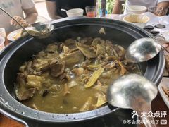 -菌海森林·非遗野生菌火锅(西山区滇池路摩根道店)