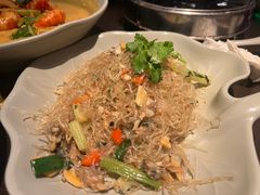 -大头虾越式风味餐厅(光明广场店)