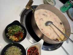 -洪氏嗨捞·猪肚鸡火锅(阳光天地店)
