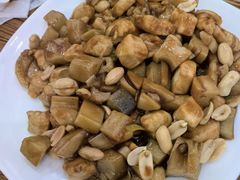 宫保鸡丁-南磨房食府(燕莎奥特莱斯购物中心店)