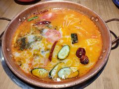 -洱火云南酸菜牛肉火锅(石景山当代商城店)