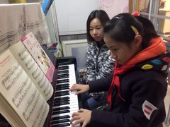 -缪斯琴行英皇小提琴.钢琴.吉他(张江店)