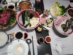 -红鼎豆捞·非遗鲍皇汤火锅(宝丰路店)