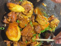 -鱼窝棚柴火铁锅炖(富山屯店)