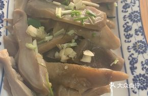 Steamed Pig's Trotter
