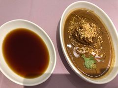 双拼蘸料-鼎鼎香·港式火锅(北京SKP店)