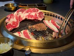 -铭牛烧肉·和牛海鲜自助(高新月牙湖店)