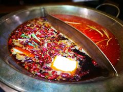-沸炉重庆老火锅(军事博物馆店)