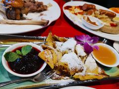 奥皇甜饼配樱桃汁和苹果慕斯-申德勒加油站餐厅(三里屯北小街店)