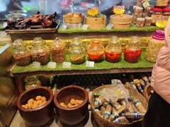 -刘姐啤酒鱼民族演艺餐厅(西街总店)