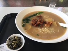 -百事佳烧鸭牛腩(上海虹桥站店)