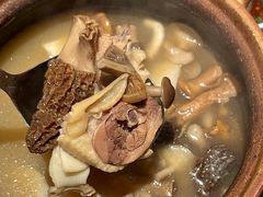 -一坐一忘云南菜(嘉里中心店)