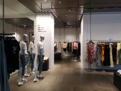 -URBAN REVIVO(深圳华润万象天地店)