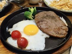-戈尔登酒店·满堂彩咖啡厅