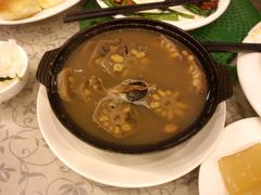 煲仔章鱼淋莲藕-六婶西关小厨(光塔路店)