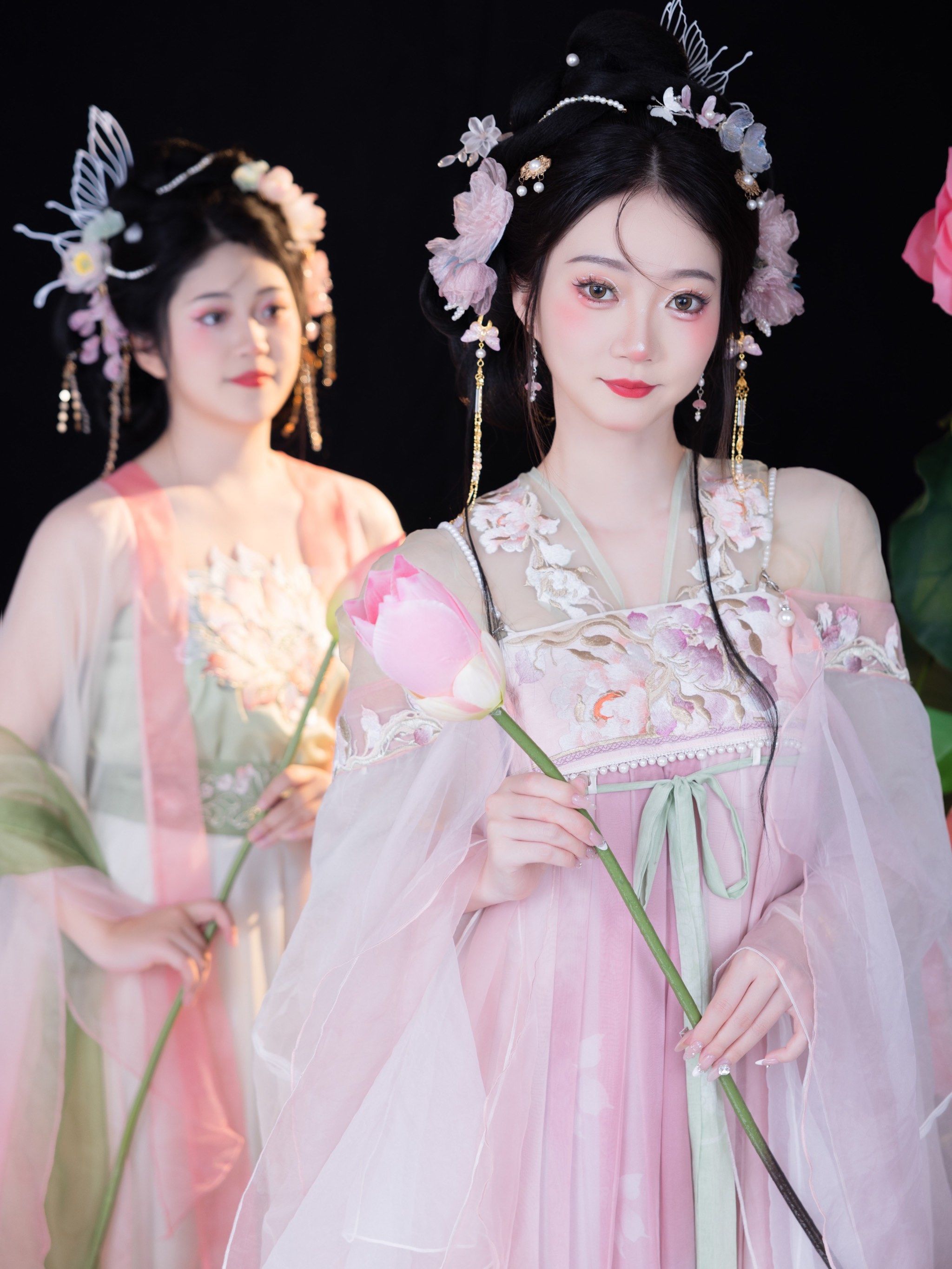 暑假怕热,推荐室内吹着空调拍汉服