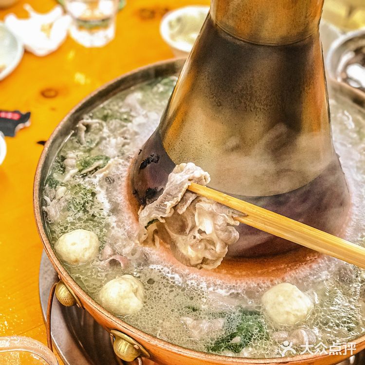 哈尔滨这家四层还爆满🔥的火锅店真是馋肉好去处