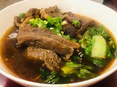 全家福牛肉面-尊品原汁牛肉面
