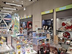 -泡泡玛特POPMART (北京超极合生汇店)