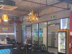 -豪思成DK健身私教连锁(凯乐国际店)