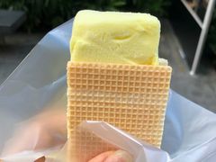 -詹爷爷乌节路街头冰淇淋