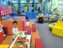 -莫莉幻想儿童乐园(北京昌发展万科店)