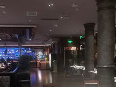 -八府香鸭·啫啫煲(华山路店)