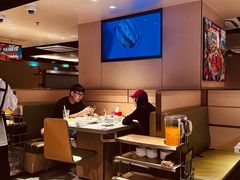 -海底捞火锅(新松江路生日主题店)