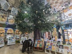 -钟书阁(松江泰晤士小镇店)