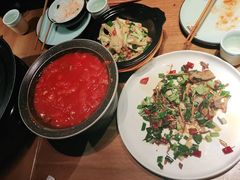 -九锅一堂酸菜鱼(新南凯德直营店)