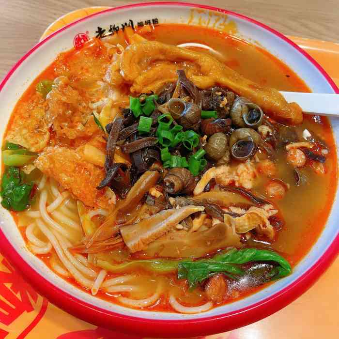 胜香旺·老柳州螺蛳粉(南百店)-"口味还可能吧,环境优雅的啊哦,份量