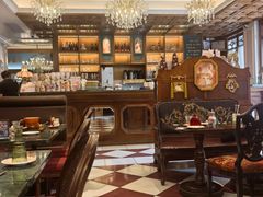 -秘密旅行Bonjour(黑金冠 江南西店)