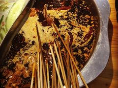 -何氏串串香火锅(翠亨店)