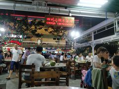 -四川小胡子海鲜(丁村万人海鲜广场店)