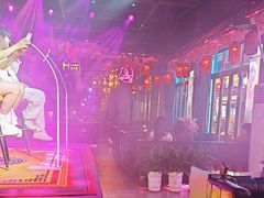 -喜鹊音乐酒馆(西街店)