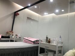 -苗方清颜专业祛痘·皮肤管理
