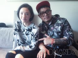 -God Hands发型设计复古会所