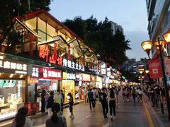 -八一好吃街·高品美食广场